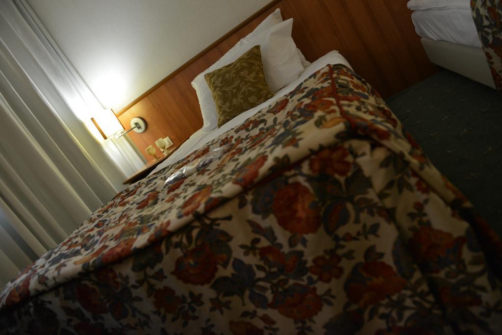 Hotel Karpos سكوبجي المظهر الخارجي الصورة
